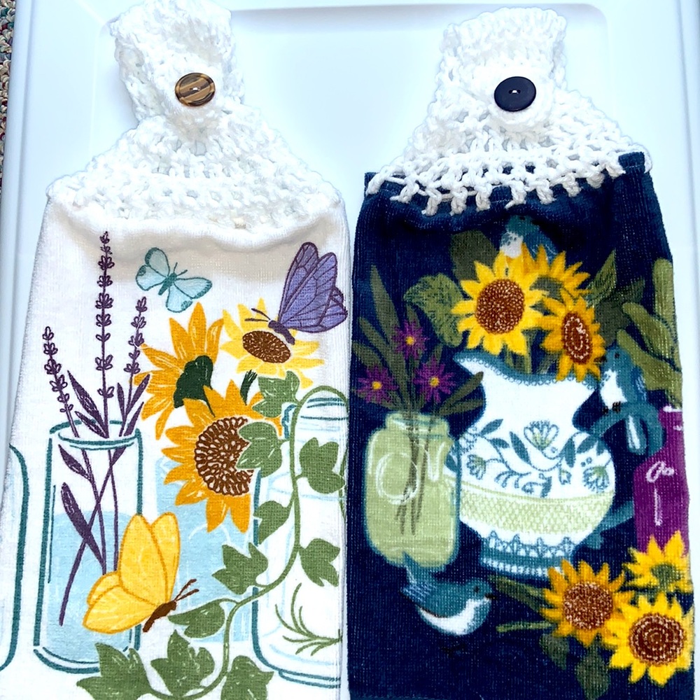 Hand Crafted Crocheted Top Butterflies Hanging Kitchen or Bathroom Hand Towels - Picture 2 of 7